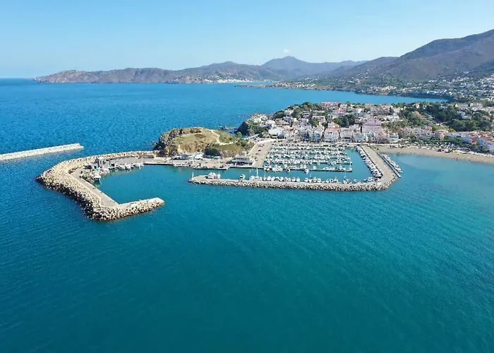 Apartment Port De , La Miranda *