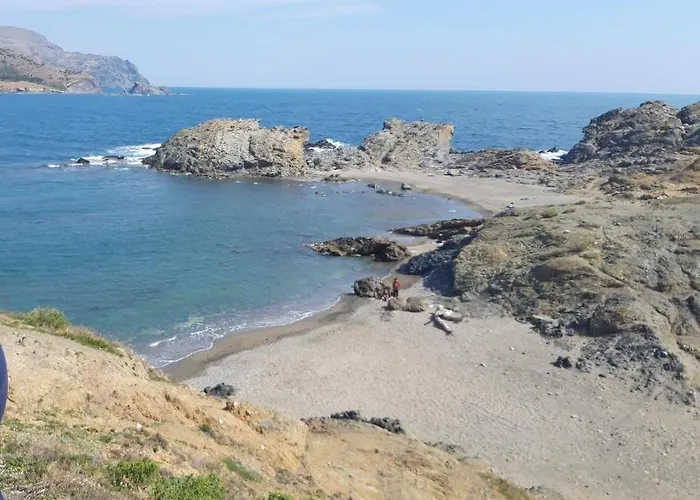Port De , La Miranda *
