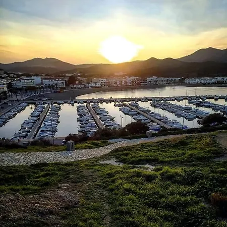 Port De , La Miranda *