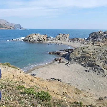 Port De , La Miranda *
